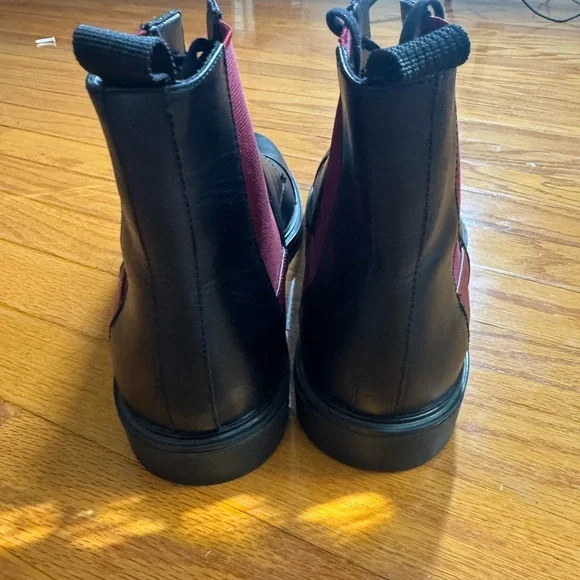 Calvin Klein Dameon Men’s Black Leather Lace-Up Boot with Red Side Panels 11.5 - Picture 6 of 10